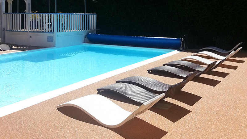 revetement piscine collective en résine