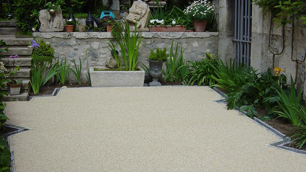 Revêtement en résine pour votre terrasse extérieure | Résineo