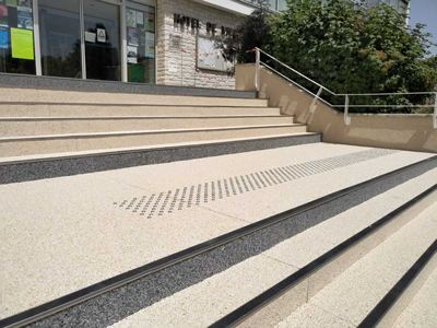 Escaliers extérieurs