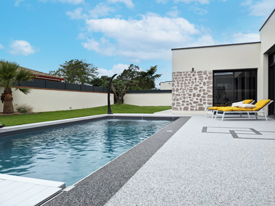 Plage de piscine
