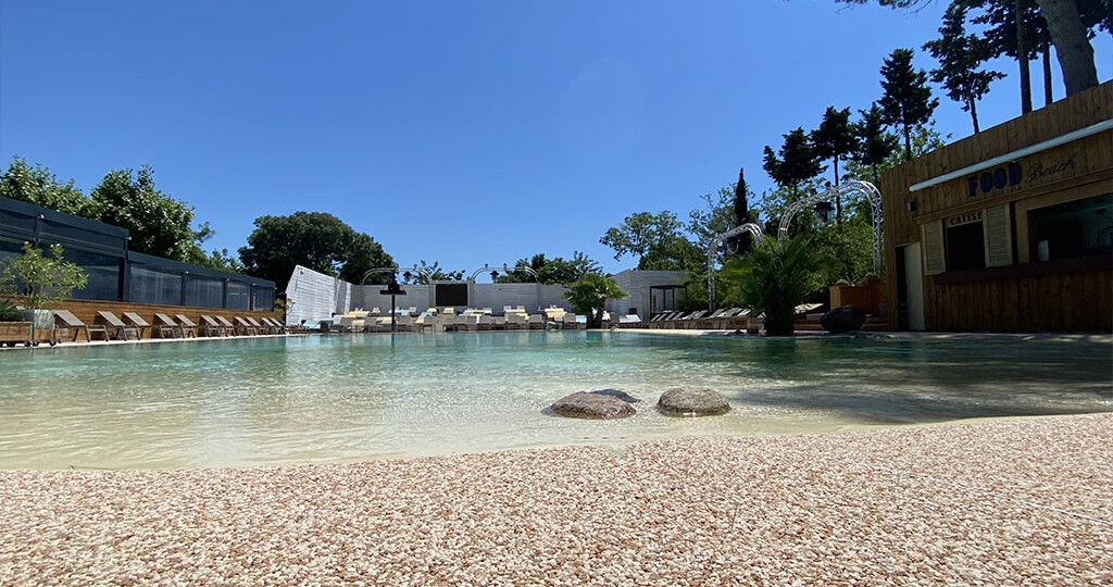 1 plages de piscine