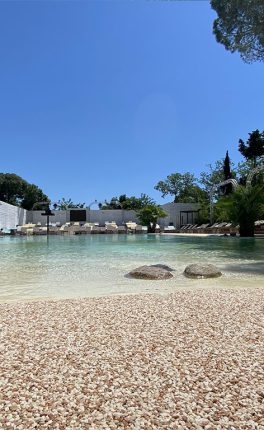 1 plages de piscine