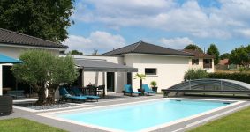 2 piscine et terrasse