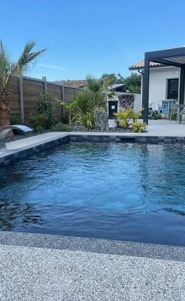 2 plage de piscine