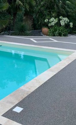 3 plage de piscine