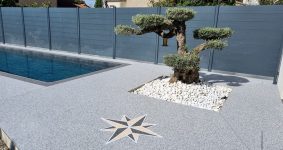 Résineo plage de piscine avec motif