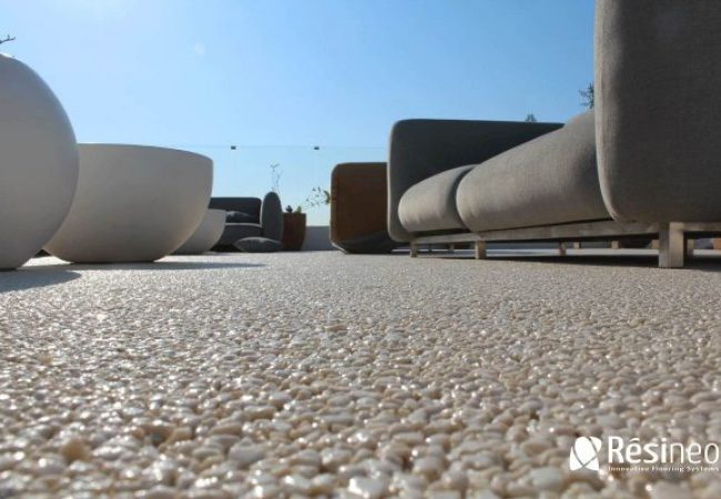 resineo-revetement-drainant-terrasse-granulats-mineraux